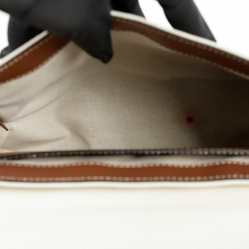 BURBERRY Note Hesperie 印花肩斜背包 8030249-10