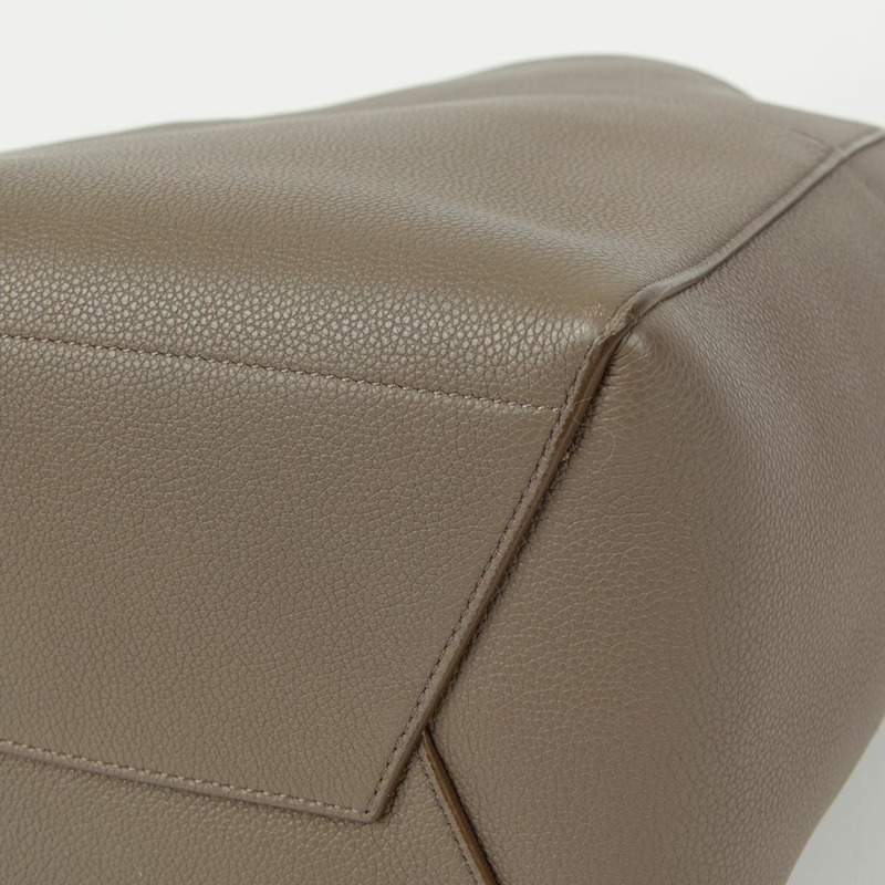 CELINE 189593AH4 中型水桶肩背包-6