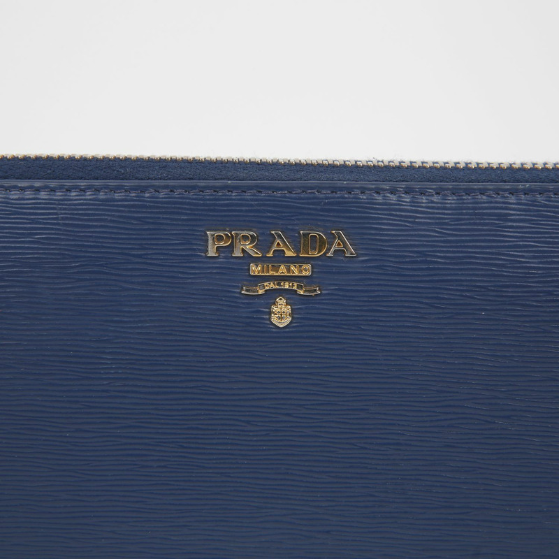 PRADA 金屬標誌長皮夾-2