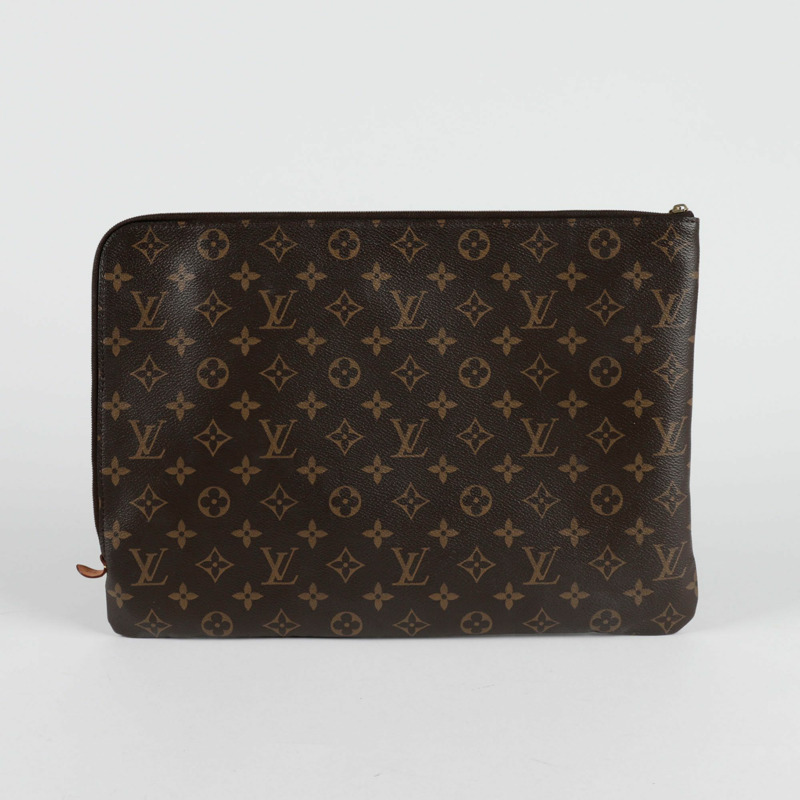 LOUIS VUITTON Etui Voyage GM 手拿包-2