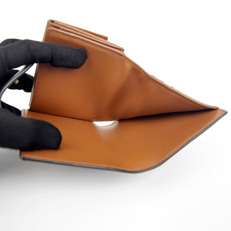 CELINE 10H262DB7 Triomphe 小號肩帶皮夾-8