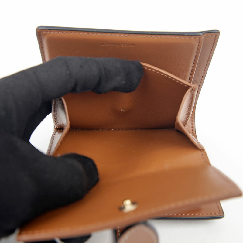 CELINE 10H262DB7 Triomphe 小號肩帶皮夾-9