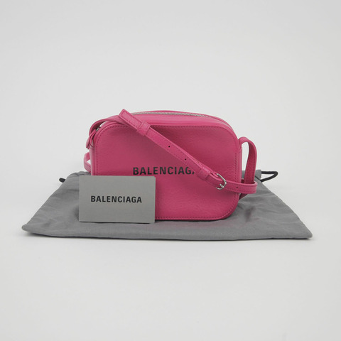 BALENCIAGA 日常 XS 相機斜背包