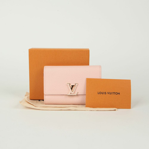 LOUIS VUITTON Capucines 緊湊型皮夾