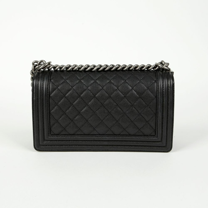 CHANEL Caviar Skin Boy 中型單肩斜背包-5