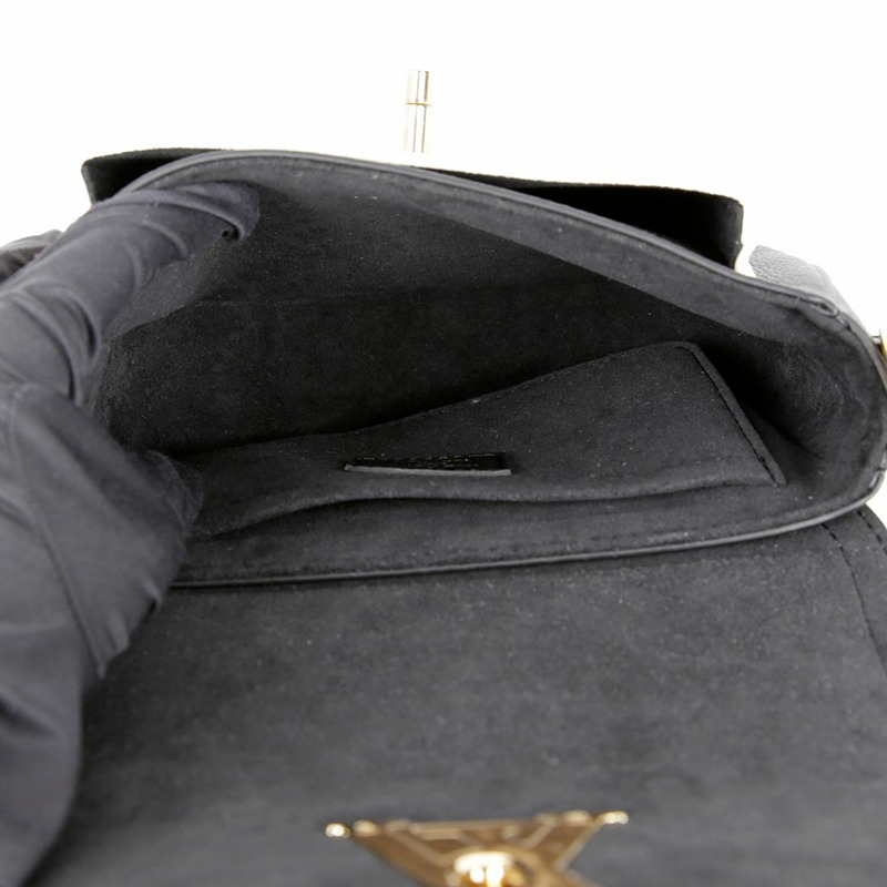 LOUIS VUITTON M58557 Lockme Tender 單肩斜背包-10