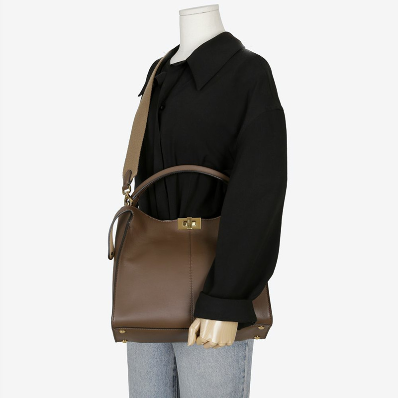 FENDI Peekaboo X-Light 中型托特單肩包-10