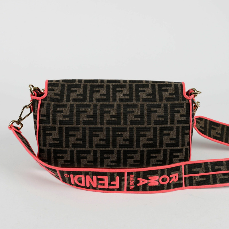 FENDI Baguette 中型托特單肩包-3