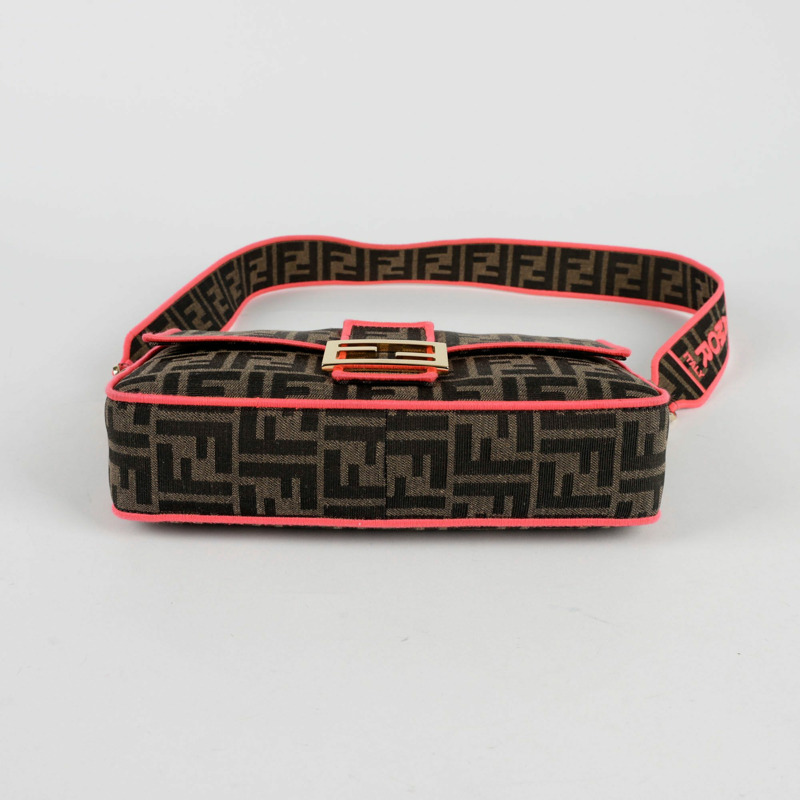 FENDI Baguette 中型托特單肩包-5