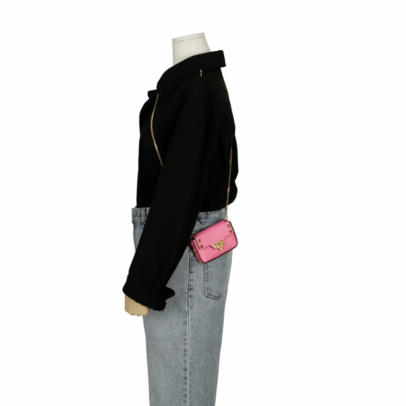 VALENTINO Rockstud 迷你斜背包-7