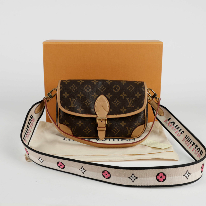 LOUIS VUITTON Diane 單肩斜背包-0
