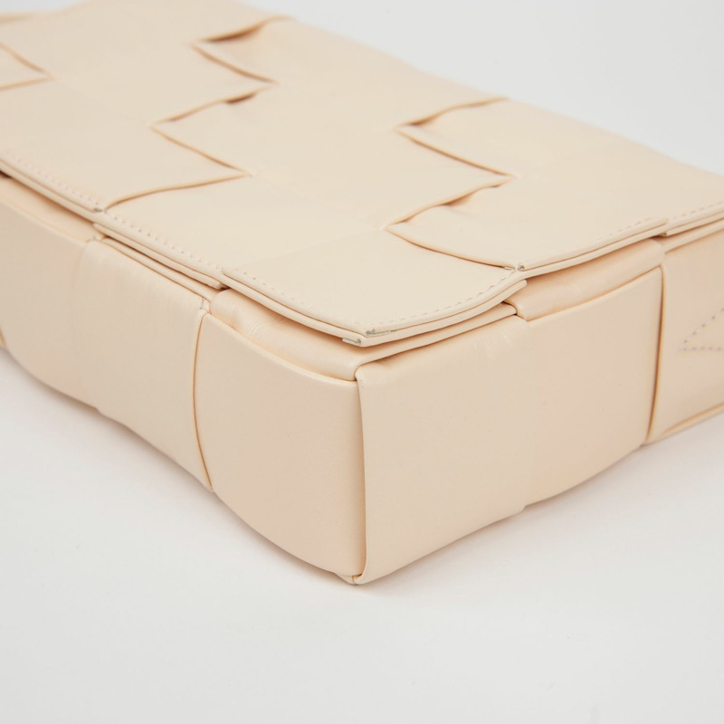BOTTEGA VENETA Cassette 單肩斜背包 667298-7
