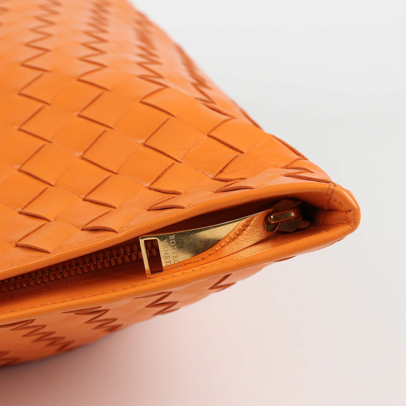 BOTTEGA VENETA Intrecciato BV 扭紋手提包 607964-5