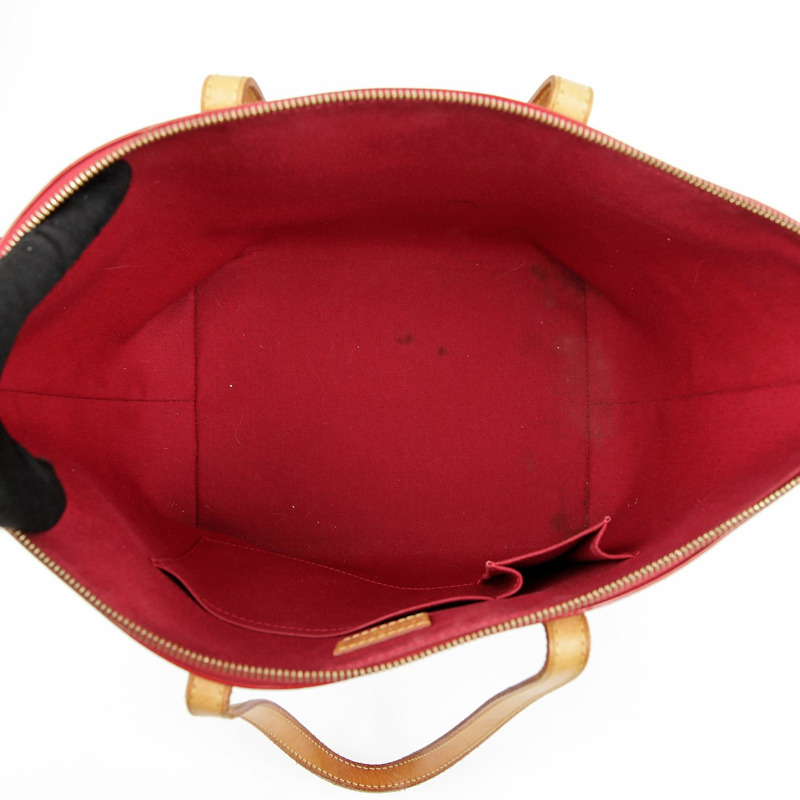 LOUIS VUITTON Bellevue GM 尺寸手提包-15