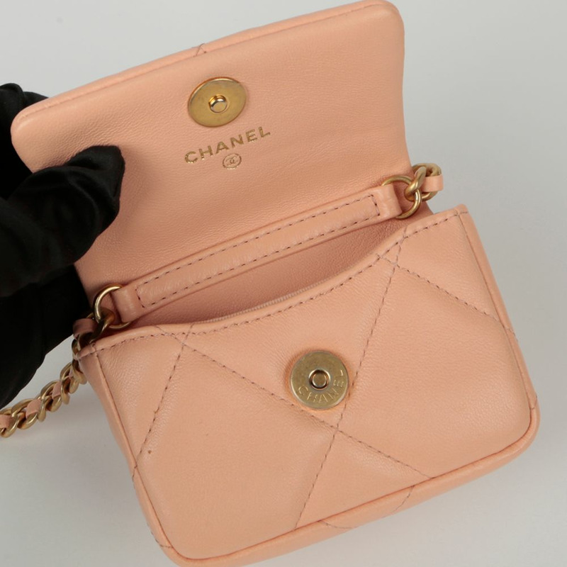 CHANEL AP2451 魚子醬皮迷你斜背包-8
