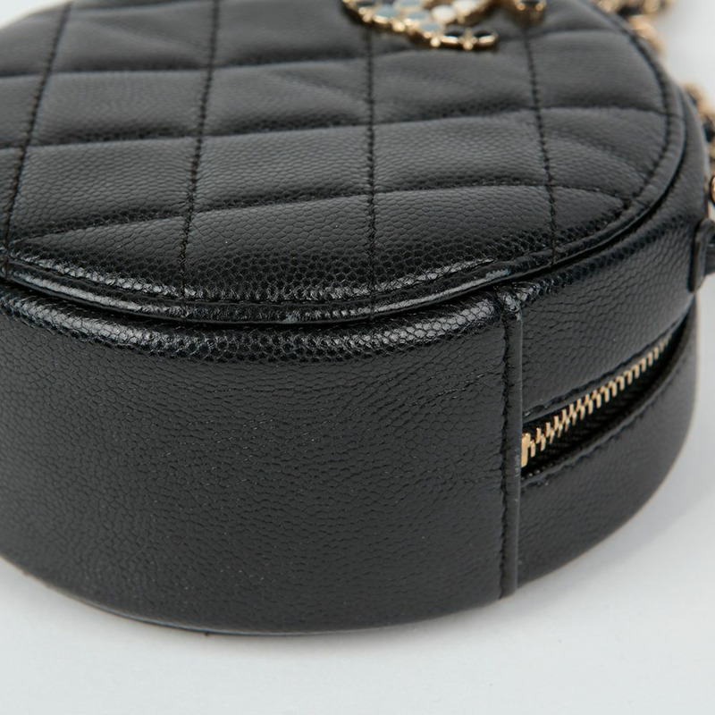 CHANEL Caviar Skin 圓形單肩斜背包-6