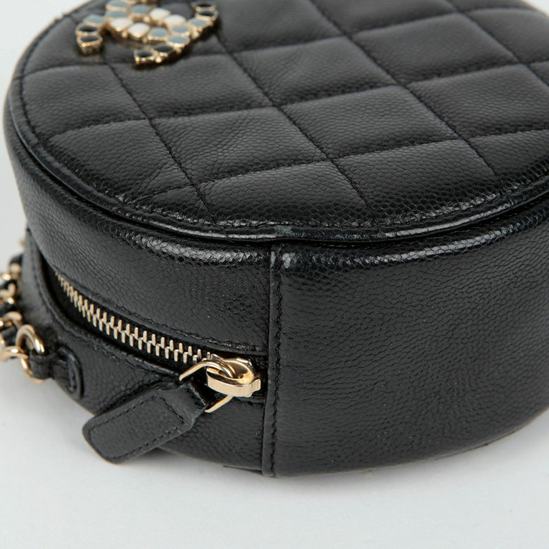 CHANEL Caviar Skin 圓形單肩斜背包-7