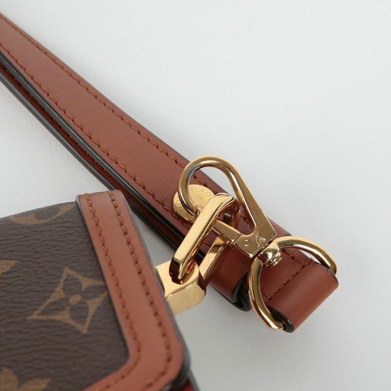 LOUIS VUITTON Dauphine 迷你肩斜背包 M44580-8