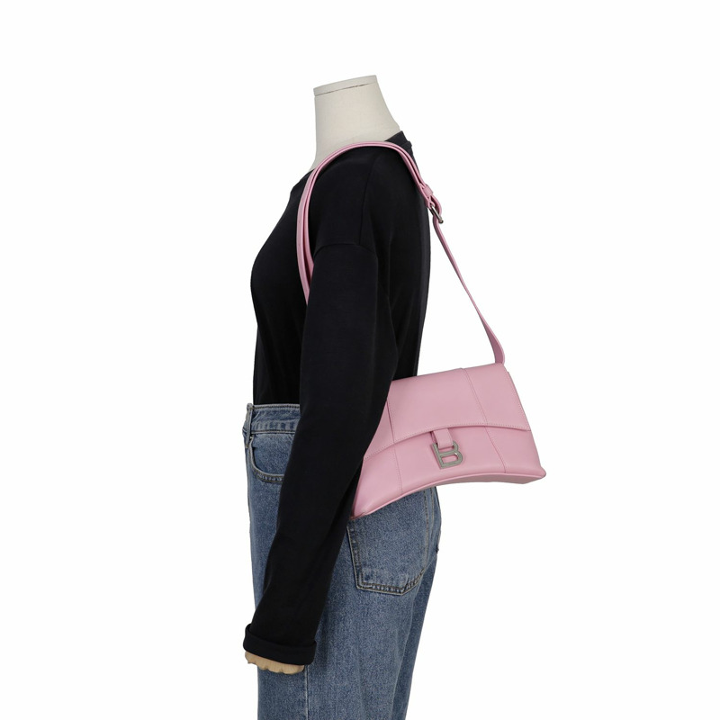BALENCIAGA Downtown XS 斜背包-12