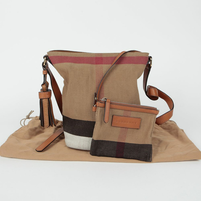 BURBERRY Ashby 迷你 Hobo 單肩斜背包 3982933-0