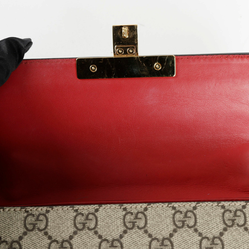 GUCCI 掛鎖小號鏈條單肩斜背包-9