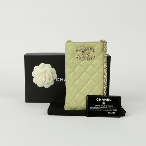 CHANEL Caviar Skin CC Logo 手機支架與斜背包