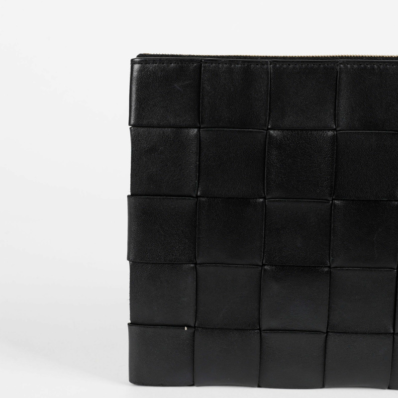 BOTTEGA VENETA 中型離合器-4