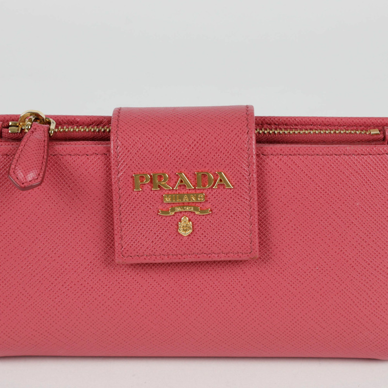 PRADA 翻蓋錢包-1