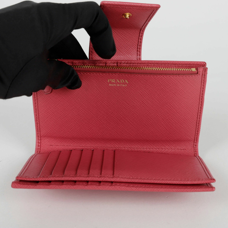 PRADA 翻蓋錢包-8