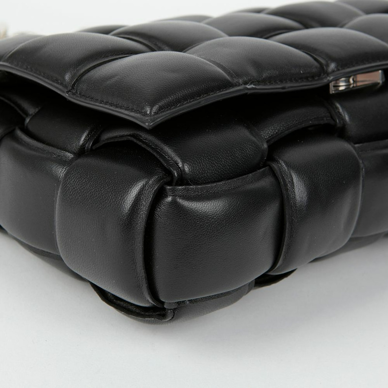 【包稅】BOTTEGA VENETA 鏈條卡附肩斜背包 631421-7