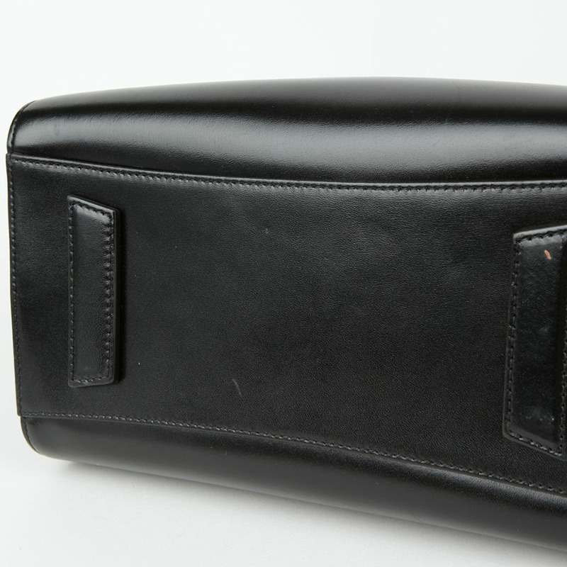 GIVENCHY 小號 Antigona 托特單肩包 BB05102014-10