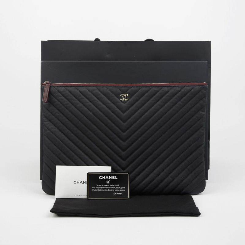 CHANEL Caviar Skin 經典大手拿包 A82552-0