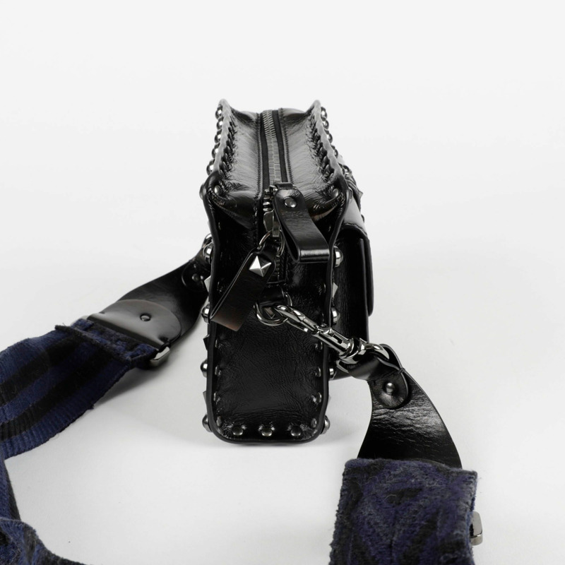 VALENTINO Rockstud 斜背包-5