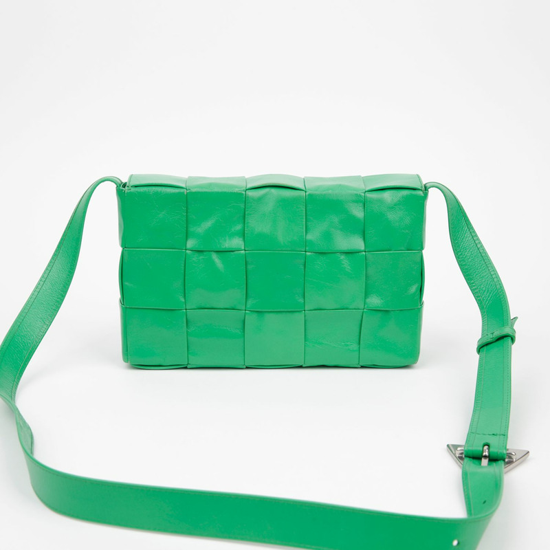 BOTTEGA VENETA Cassette 單肩斜背包 667298-2
