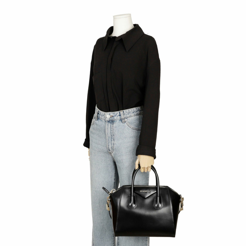 GIVENCHY Antigona 小號托特單肩包 BB05102014-10