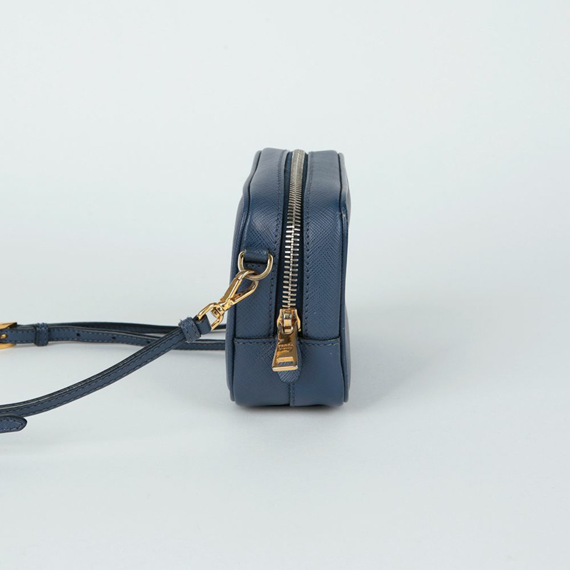 PRADA 1BH036 相機肩斜背包-6
