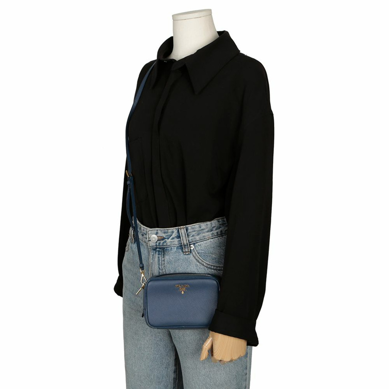 PRADA 1BH036 相機肩斜背包-12