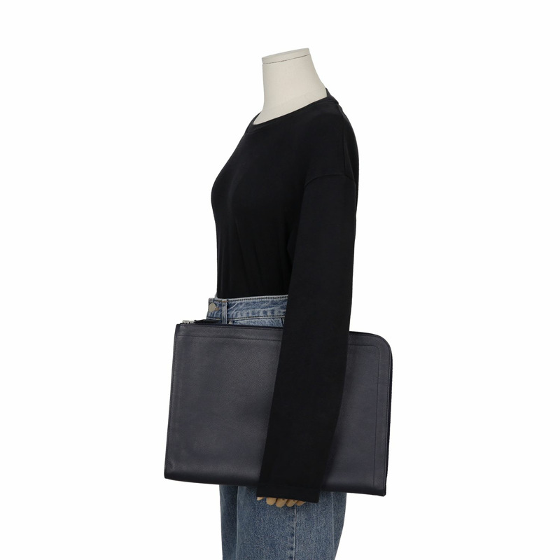 HERMES Pochette Zip Tablet 手拿包-11