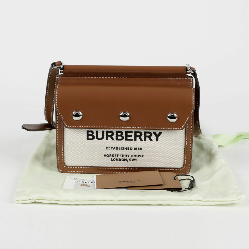 BURBERRY Hospery Title 口袋肩斜背包 8014611-0