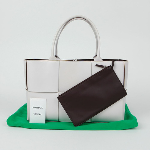 BOTTEGA VENETA Arco 中號手提包 609175