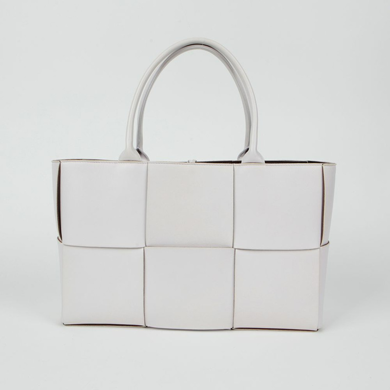 BOTTEGA VENETA Arco 中號手提包 609175-1