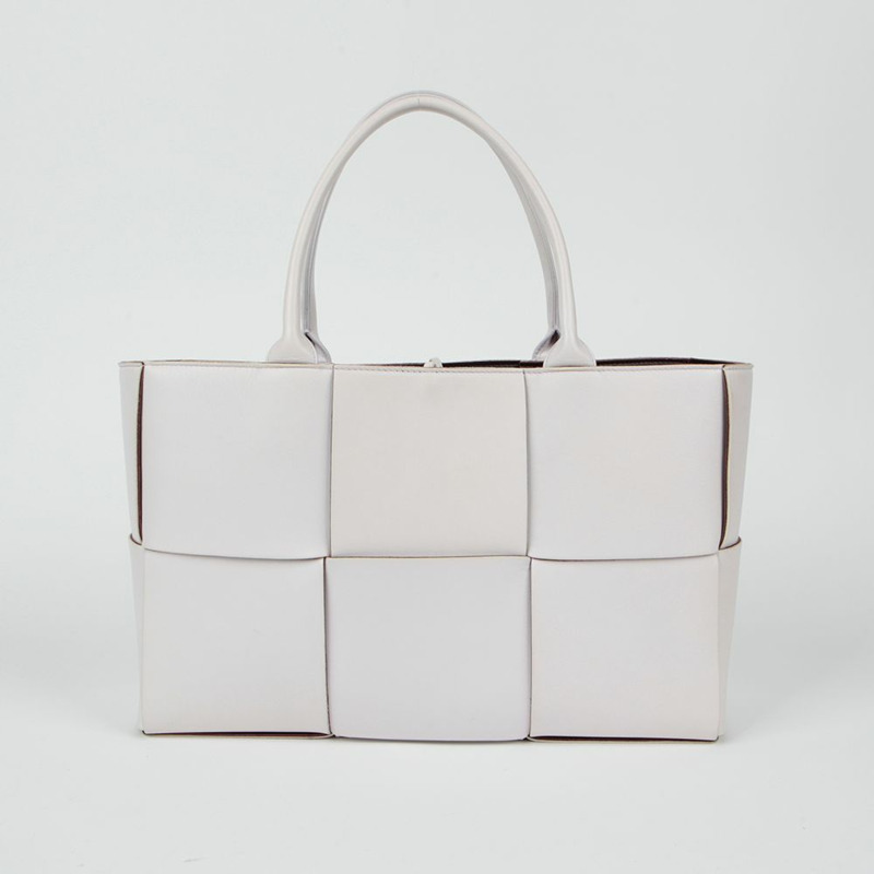 BOTTEGA VENETA Arco 中號手提包 609175-2