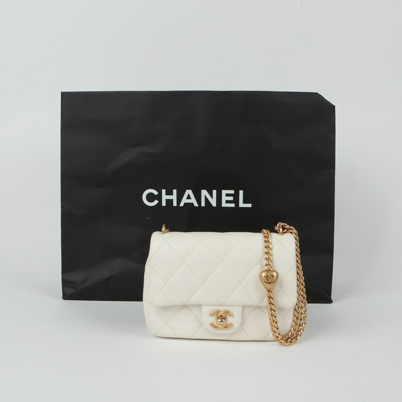 CHANEL AS3829 Caviar Classic 全新迷你心型球肩斜背包-0