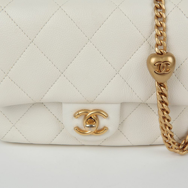 CHANEL AS3829 Caviar Classic 全新迷你心型球肩斜背包-2