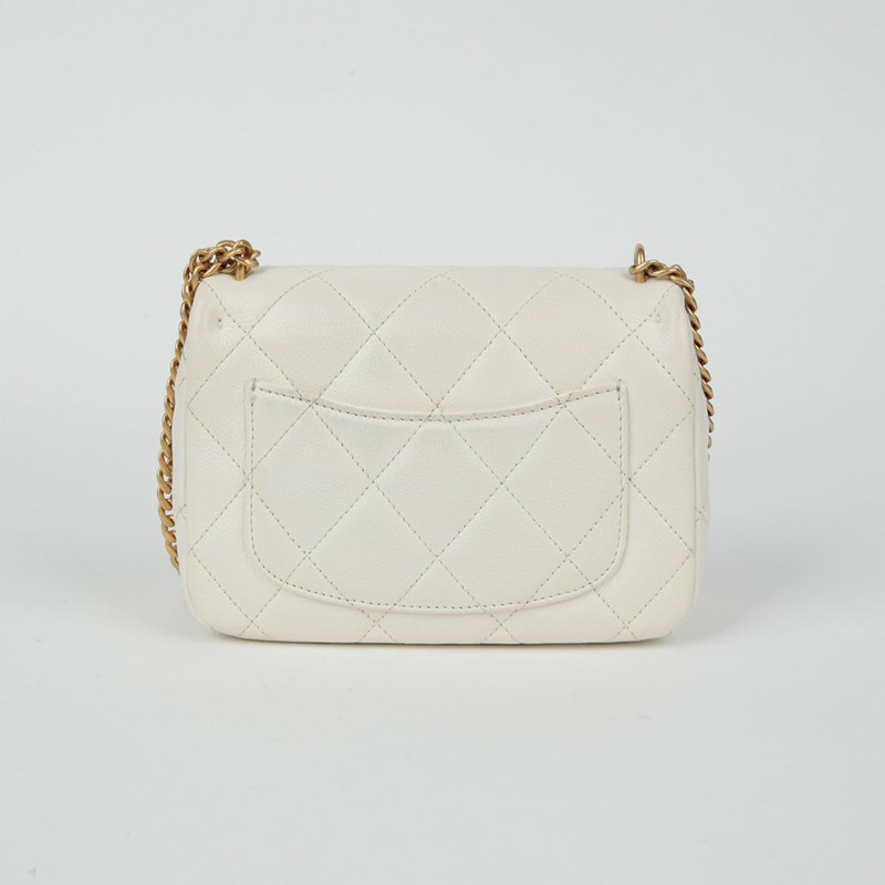 CHANEL AS3829 Caviar Classic 全新迷你心型球肩斜背包-3