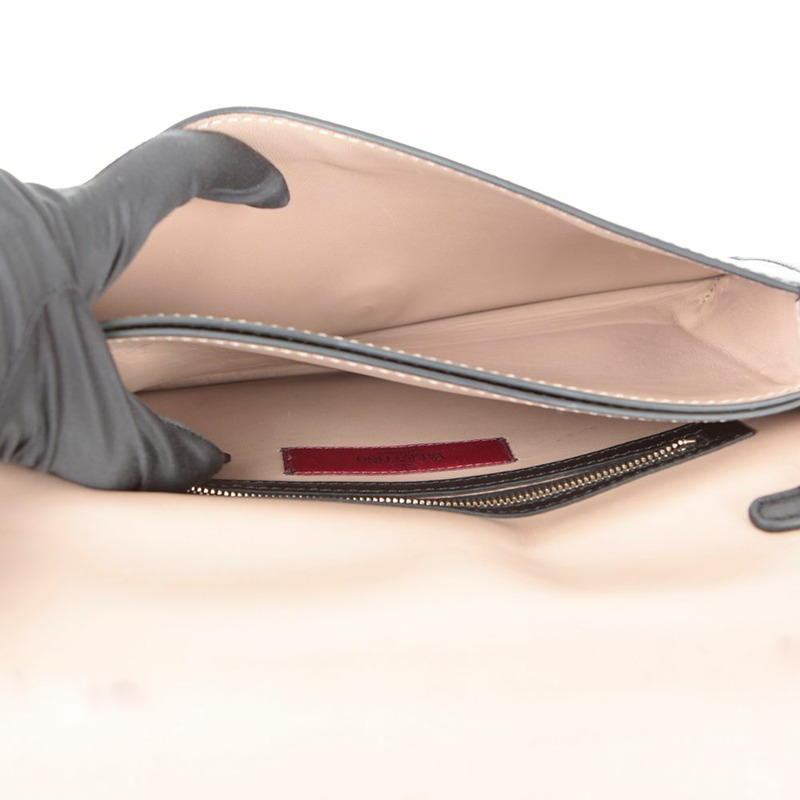 VALENTINO 2B0399 Rockstud 肩帶手拿包-11