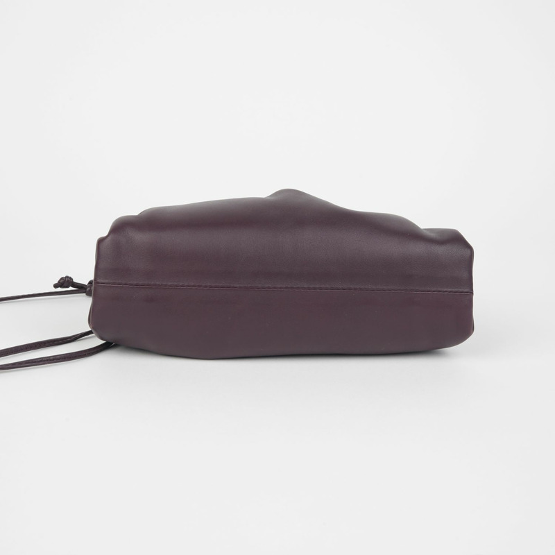 BOTTEGA VENETA 迷你斜背包 585852-4