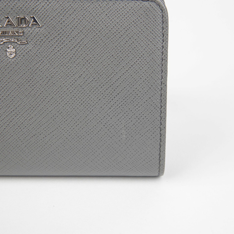 PRADA 1ML225 金屬標誌緊湊型皮夾-2