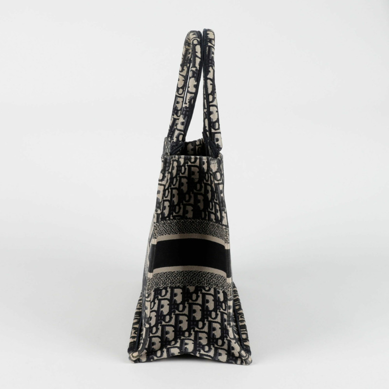 DIOR M1296ZRIW 中號書包手提袋-2