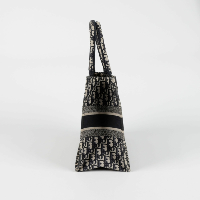 DIOR M1296ZRIW 中號書包手提袋-4
